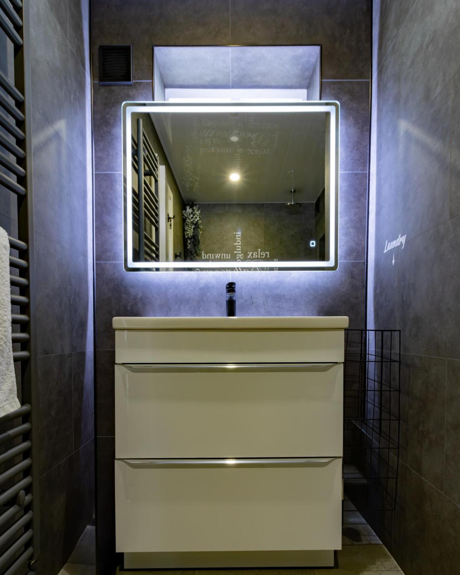 Jucuzzi Bath. Japanese Toilet. Belfast City Centre. Екстериор снимка